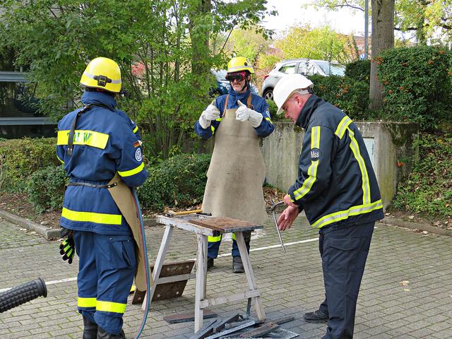 Gut gemacht! Daumen hoch! | Foto: Brigitte Melder