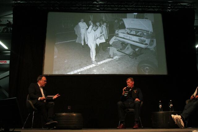 Moderator Michael Hagemann (links) mit Walter Röhrl (Foto Michael Sonnick)