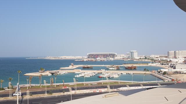 Das Stadion 974, das auch mit Schiffscontainern errichtet wurde, steht am Hafen in Doha | Foto: www.jowapress.de