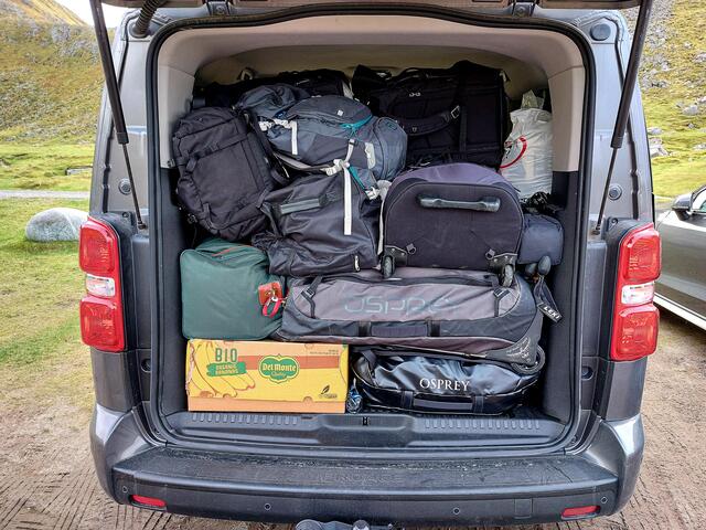 Reisegepäck für 8 Perosnen top verstaut | Foto: Brigitte Melder