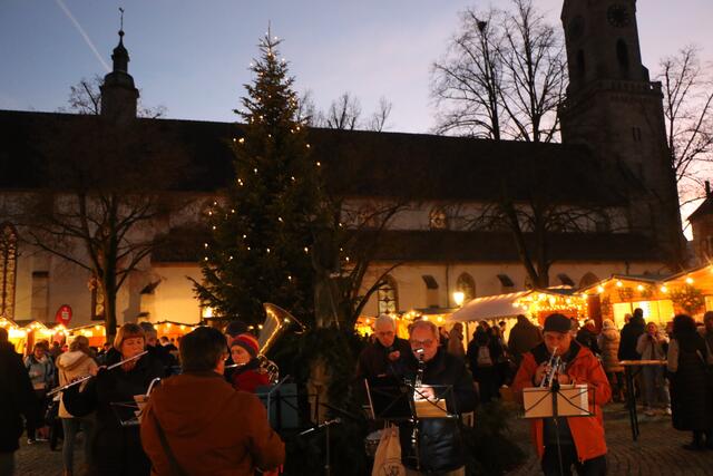 Zur Eröffnung spielte die Stadtkapelle | Foto: Heike Schwitalla