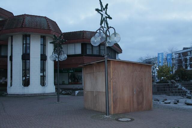 Der Weihnachtsmarkt in Limburgerhof findet auf dem Burgunder Platz am Rathaus der Gemeinde Limburgerhof statt (Foto Michael Sonnick) | Foto: Michael Sonnick