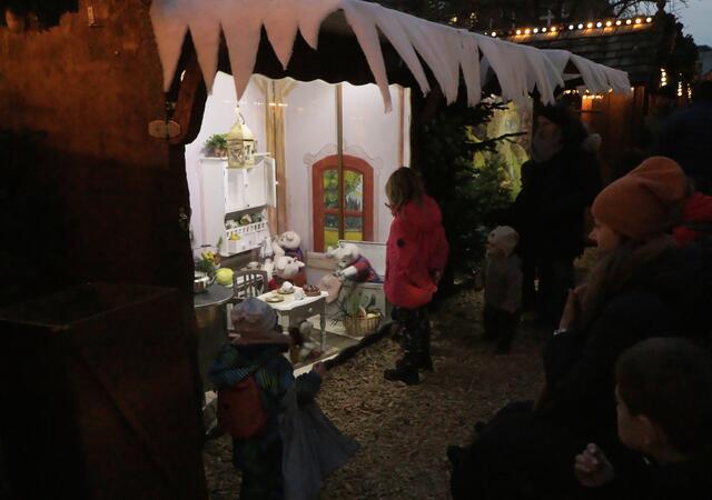 Christkindlesmarkt und Weihnachtsstadt Karlsruhe - Märchenwelt im Kinderland St. Stephan | Foto: Heike Schwitalla