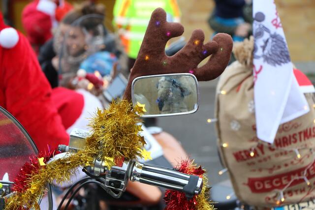 Die Harley Davidson Riding Santas bringen Weihnachtsstimmung in die Südpfalz | Foto: Heike Schwitalla