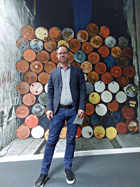 Museums-Direktor René Zechlin im Ausstellungsbereich | Foto: Brigitte Melder