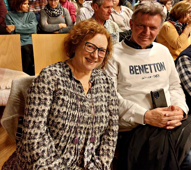 Monika Hesch (heute mal nicht Souffleuse) und Mann | Foto: Brigitte Melder