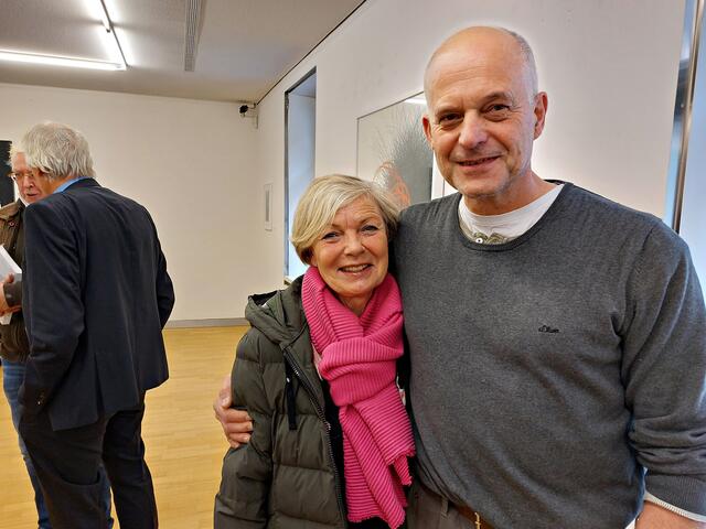 Birgit Löwer (Künstlerin aus Böhl-Iggelheim) und Klaus M. Hartmann (Künstler aus Kaiserslautern) | Foto: Brigitte Melder