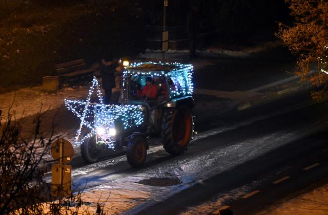 Traktoren südpfälzischer Landwirte im Advent 2022 | Foto: A. Abt