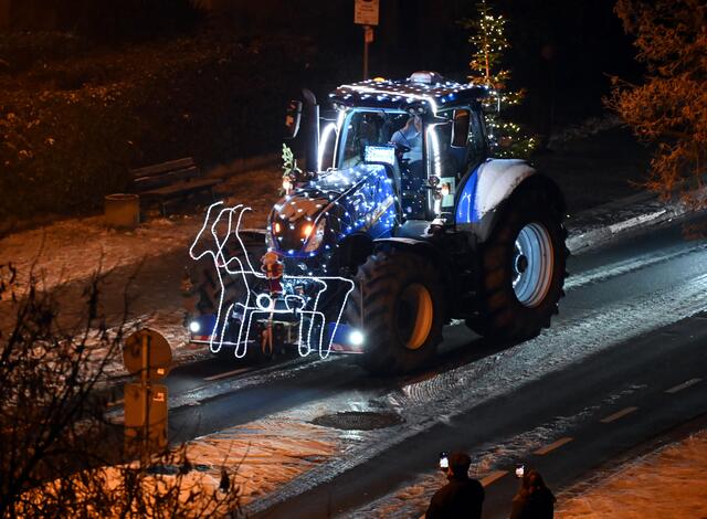 Traktoren südpfälzischer Landwirte im Advent 2022 | Foto: A. Abt