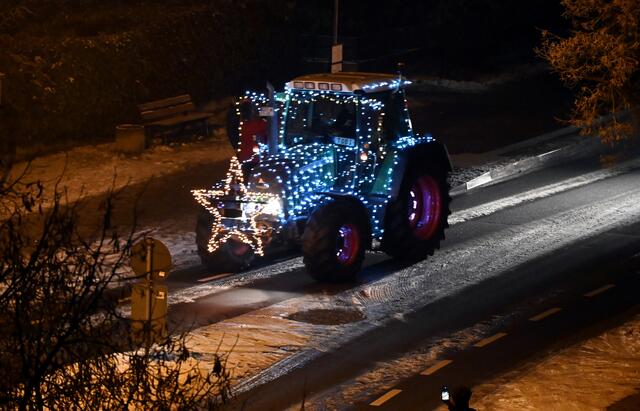 Traktoren südpfälzischer Landwirte im Advent 2022 | Foto: A. Abt