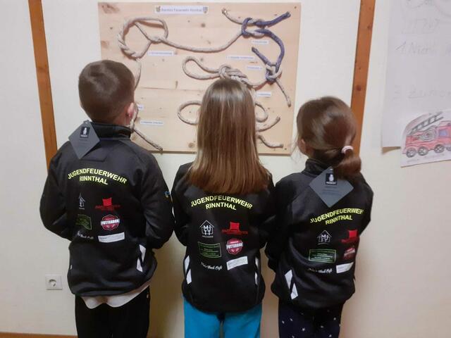 Alle Sponsoren sind auf der Jacke mit Logo vermerkt. | Foto: S. Reich