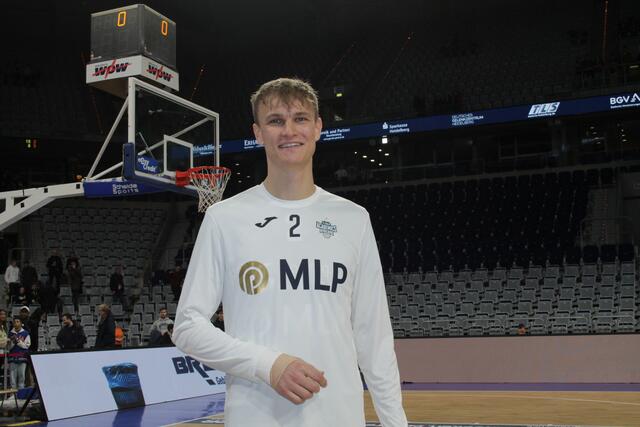 Niklas Würzner verletzte sich beim letzte Heimspiel und fällt länger aus (Foto Michael Sonnick)