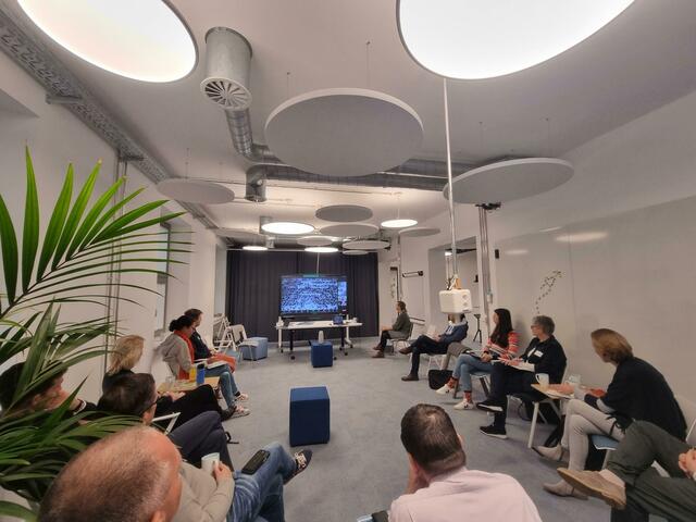 Großes Interesse am Thema New Work. 1000 Satellites bot mit ihrem Satelliten Taylor den physischen und mentalen Raum | Foto: 1000 Satellites GmbH