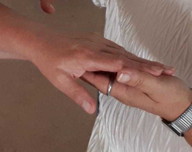 Nähe vermitteln in belastenden Situationen - gewusst wie.