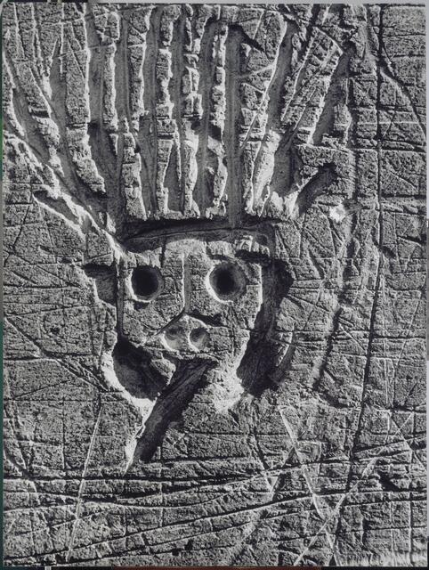 Brassaï (Gyula Halász) Le Roi Soleil, ca. 1945–1950 Aus der Serie Graffiti, 1945–1955, Centre Pompidou, Musée national d’art moderne/Centre de création industrielle, Paris | Foto: bpk | CNAC-MNAM | Estate Brassaï