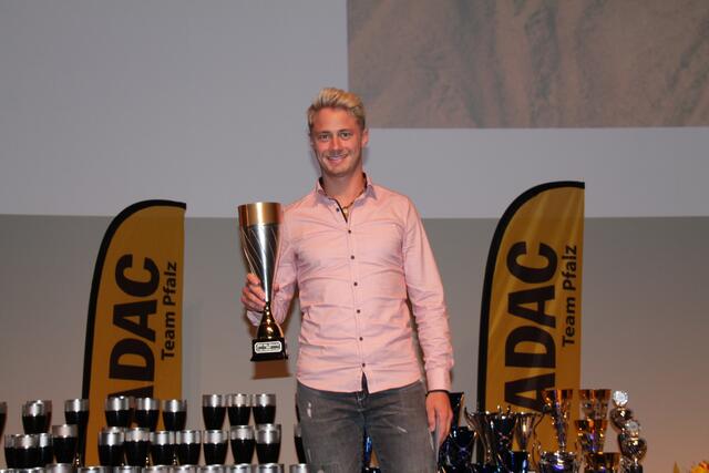 KTM-Pilot Mike Wiedemann bei der ADAC Pfalz-Ehrung (Foto Michael Sonnick)