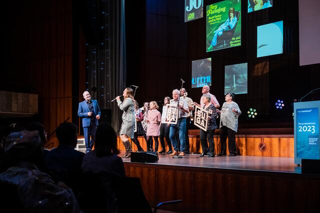Im Rosengarten sahen die Zuschauer einen Auszug aus dem Joy-Fleming-Musical. | Foto: Christian Gaier 