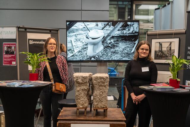 Die Biennale für aktuelle Fotografie ist auch bei der BUGA23 vertreten. | Foto: Christian Gaier