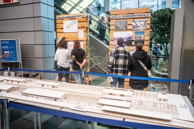 Die Sonderausstellung zur Bundesgartenschau 23 auf der Ebene 0 gab den Besucherinnen und Besuchern dabei einen Ausblick auf das, was sie im BUGA-Jahr erwartet. | Foto: Christian Gaier