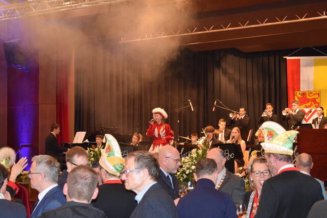 Musikalische Gesangseinlage | Foto: B. Bender