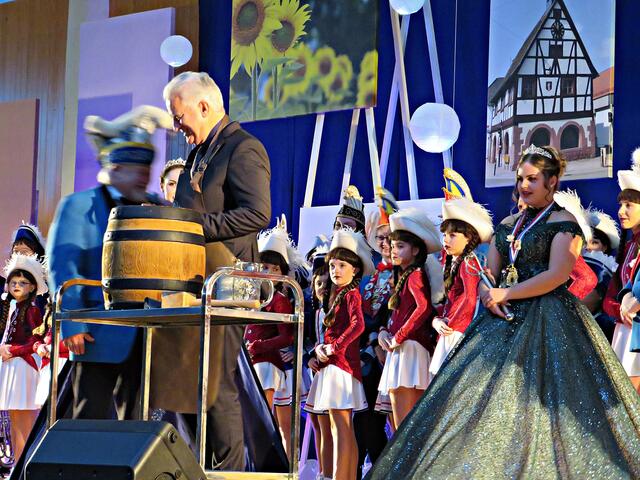 Fassbieranstich der besonderen Art | Foto: Brigitte Melder