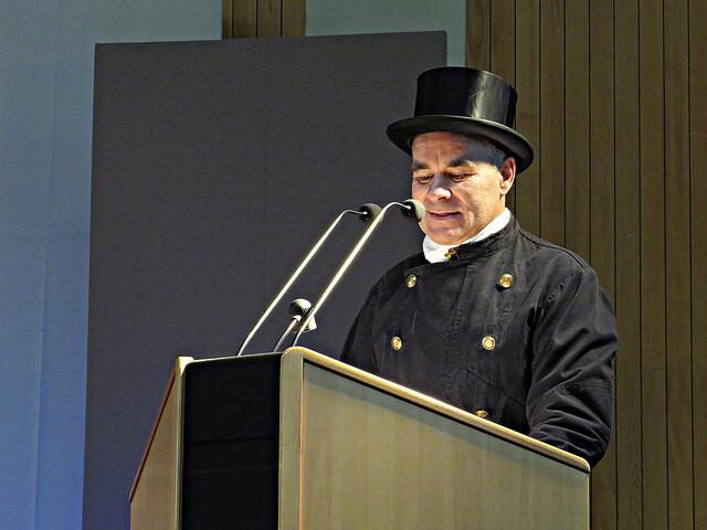 Claus Lang, die Rede war kurz | Foto: Brigitte Melder