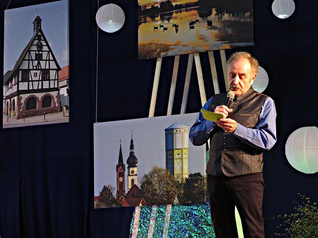 Hans Simon als Moderator | Foto: Brigitte Melder