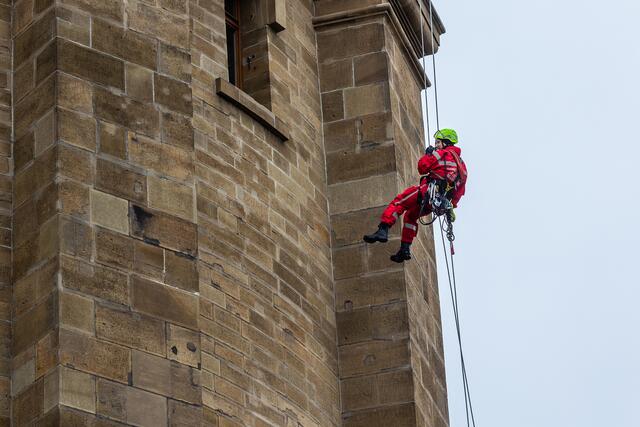 Abstieg aus luftiger Höhe. | Foto: Christian Gaier