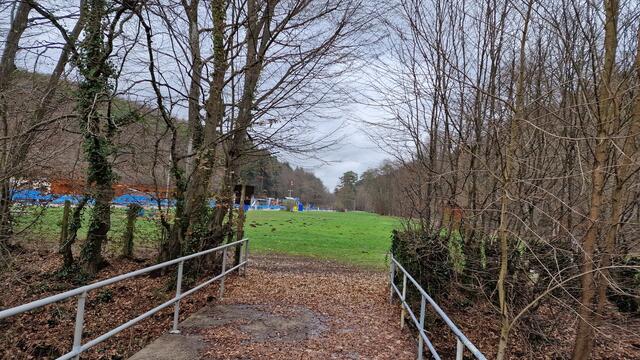 Ausgangs- und Schlusspunkt der kleinen Runde ist das Freibad Waschmühle | Foto: Ralf Vester