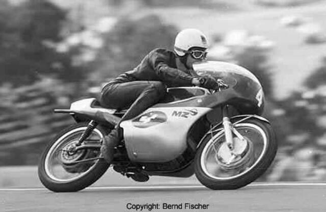 Dieter Braun auf der MZ beim Sachsenring-Grand Prix (Foto Bernd Fischer)
