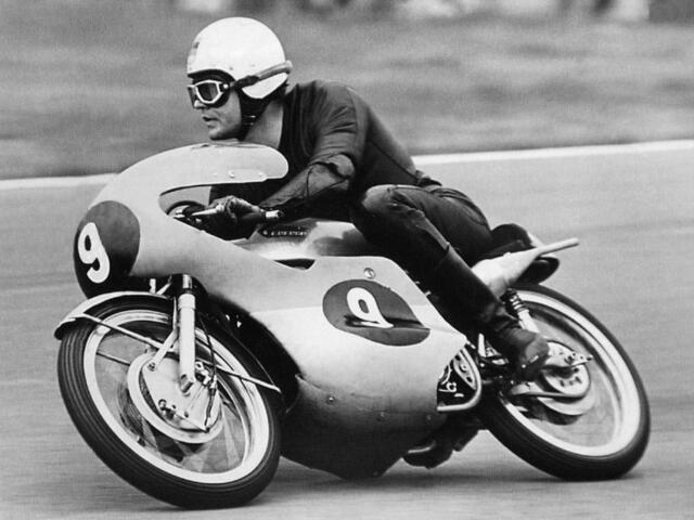 Dieter Braun auf der Suzuki 125 ccm