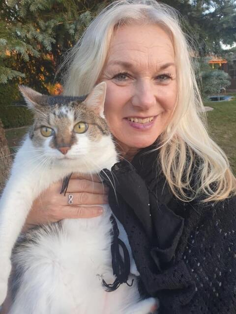 Sabine mit ihrer Katze