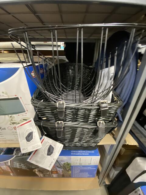 Fahrradfans müssen auch auf dem Rad nicht auf ihren vierbeinigen Liebling verzichten | Foto: Claudia Bardon