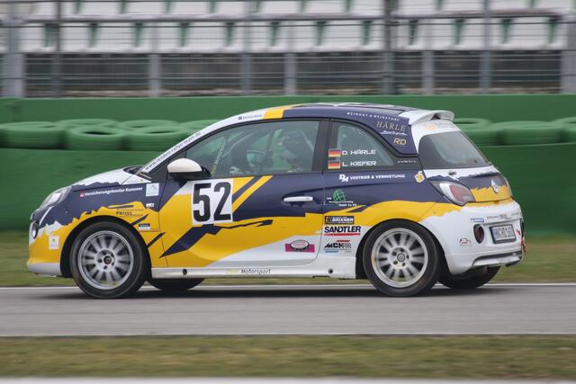 Dennis Härle und Lisa Kiefer im Opel Adam Cup (Foto Thomas Haas)