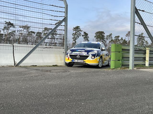 Dennis Härle und Lisa Kiefer im Opel Adam Cup (Foto Martin Sonnick)