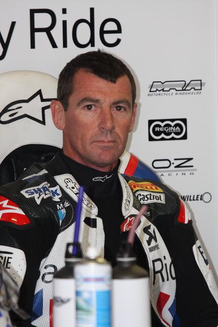 Troy Corser hat seinen Titel als Rekordstarter mit den meisten Starts in der Superbike-WM an J. Rea verloren.
Bild: Reuschel ( moto-foto )