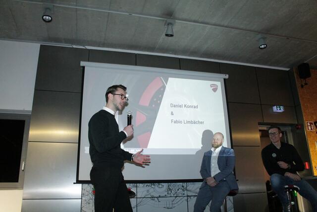 Fabio Limbächer (links) und Daniel Konrad von Ducati Deutschland (Foto Michael Sonnick)