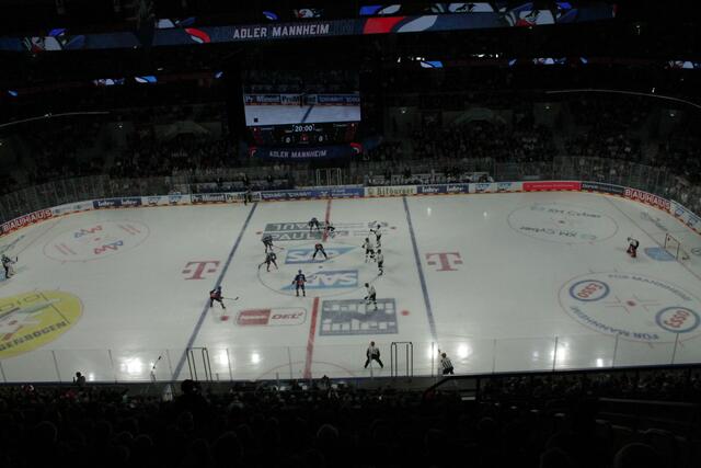 Die Adler Mannheim bestreiten am 14. März das erste Play-off Spiel gegen die Kölner Haie in der SAP Arena (Foto Michael Sonnick)