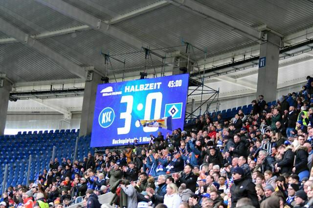 Halbzeit im Wildparkstadion | Foto: abseits-ka/Anderer