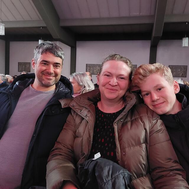 Michael, Tina und Leon Thibodeaux, Tochter Ella spielt im Jugendorchester | Foto: Brigitte Melder
