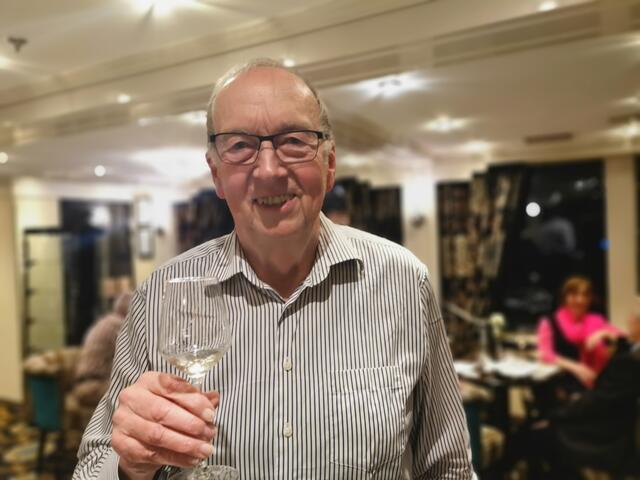 Manfred Klohr präsentierte eine spannende Weinprobe mit Weinen aus der Weinbiet Manufaktur. Foto: Ulrich Arndt