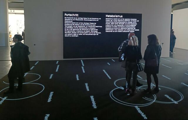 Die Ausstellung »Renaissance 3.0« errichtet ein Basislager für neue Allianzen von Kunst und Wissenschaft im 21. Jahrhundert. | Foto: Heike Schwitalla