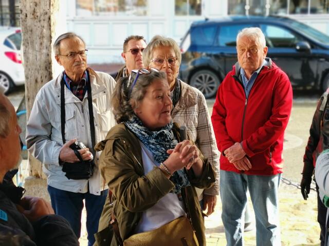 Die Reiseführerin in Lyons. | Foto: Arndt