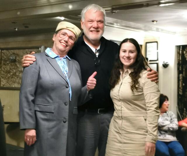 Kättl Feierdaach (links) mit Peter Hausch und Jessica Nordhauß. | Foto: Ulrich Arndt