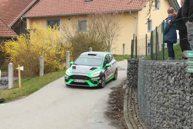 Raffael Sulzinger und Lisa Kiefer im Ford Fiesta Rally4 | Foto: Teamfoto