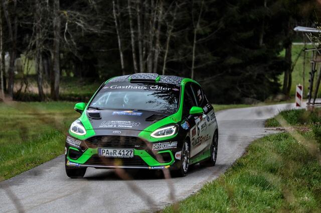 Raffael Sulzinger und Lisa Kiefer im Ford Fiesta Rally4 | Foto: Teamfoto