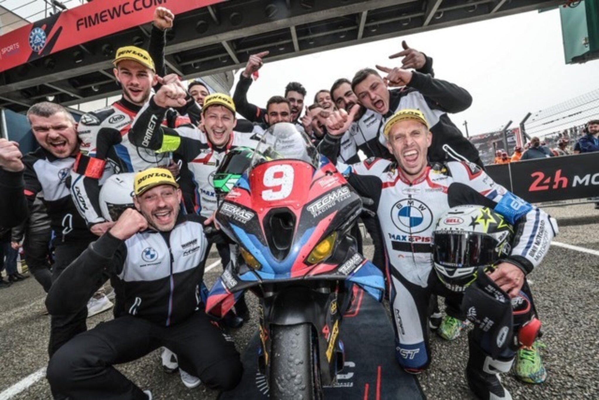 Motorradsport: Jan Bühn gewinnt das legendäre 24-Stunden-Rennen in Le ...