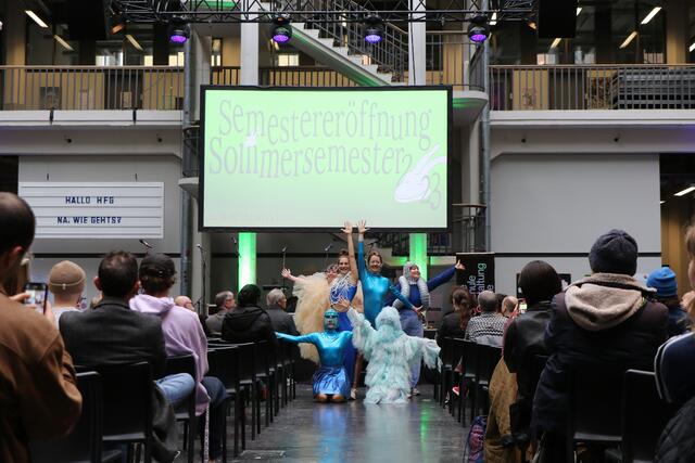 Semestereröffnung an der HfG mit dem Ensemble CIS | Foto: Heike Schwitalla