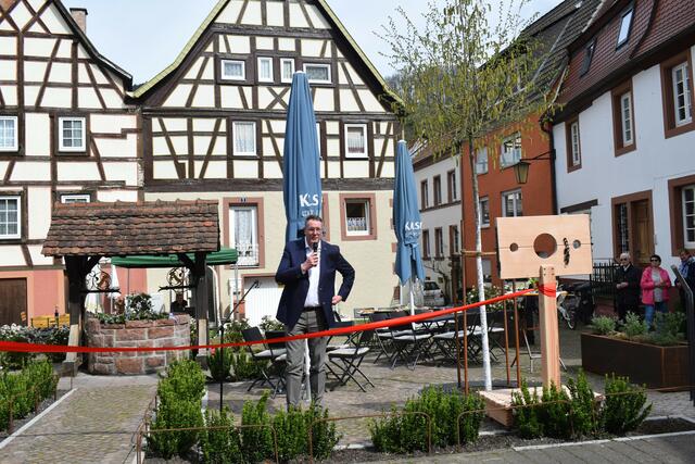 Minister Alexander Schweitzer lobte die ehrenamtliche Leistung | Foto: B. Bender