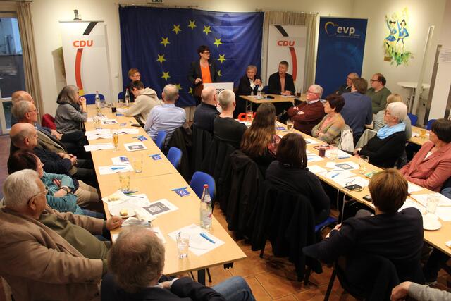 Technologieoffenheit statt Verbotspolitik: Europaabgeordnete Christine Schneider rechnete mit der Ampel-Politik, auch auf europäischer Ebene, ab. | Foto: CDU Speyer